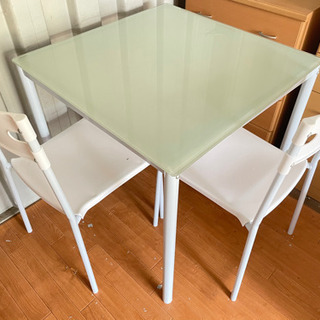 🧫ガラステーブルダイニングセット💑イス2脚なのでカップルかな？♡