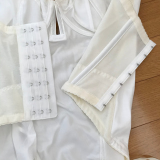 ウェディングドレス　の　インナーの画像