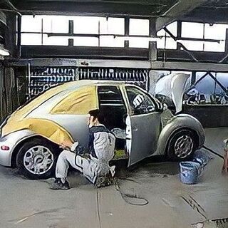 【さいたま市南区】自動車板金塗装スタッフ大募集◇業界トップクラスの技術を伝授！【無資格／未経験OK】の画像
