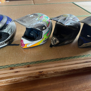 ヘルメットの画像