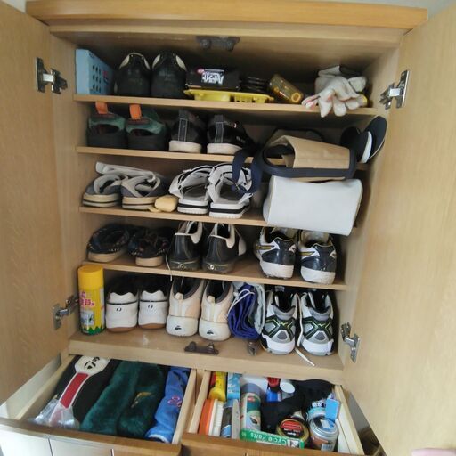 綺麗な下駄箱です