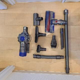 スタンド付き】ダイソン dyson v6 fluffy+ SV09 コードレスクリーナー