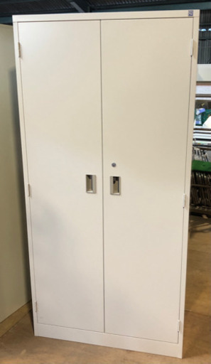 ⭐︎中古品　コクヨ　書庫　鍵付き　使用問題無し⭐︎