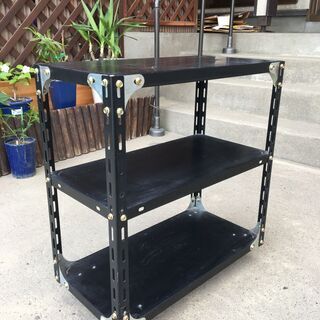 [黒・金留め金,ローラー付]スチールファニチャー