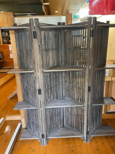 木製の飾り棚　美品