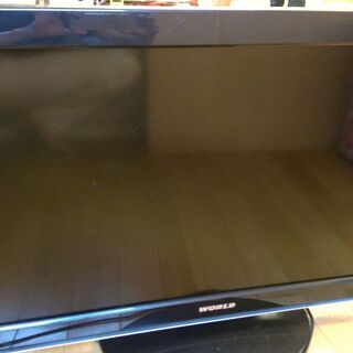 WORLD　３２インチ　液晶テレビ　リモコン付き　動作品