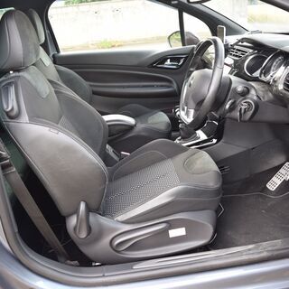 ローンも可！これで最終値引き【超美車！6MT！車検ロング！】スポーツシック　シトロエンDS3の画像