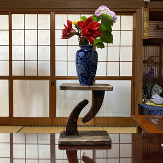 テンセグリティ飾り棚