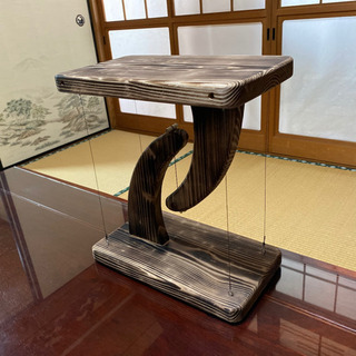 テンセグリティ飾り棚の画像