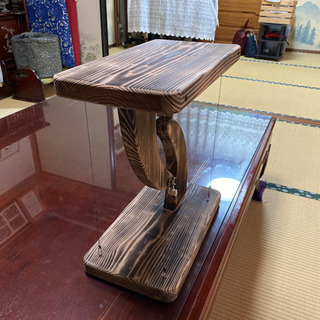 テンセグリティ飾り棚の画像