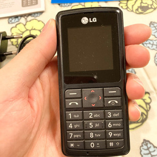 3/6(日)取引希望【無料】LG携帯電話セットKG275の画像