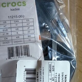 新品　クロックス　23センチ黒のサンダルの画像