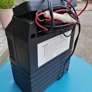 バッテリーチャージャーの画像