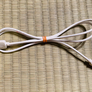 ワイヤレス充電器 ホワイト Gigastoneの画像
