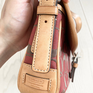 coachコーチ　ショルダーバッグ赤の画像