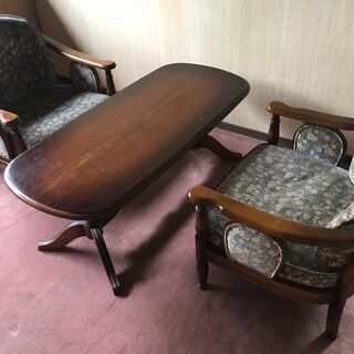 カリモク　テーブルとチェアのセット