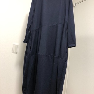 ３can 4on のデニムブラウス、AMERICAN HOLIC、ワンピースの画像