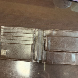 FENDI折りたたみ財布の画像