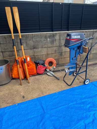 釣り用4分割ボート《エンジン付き》