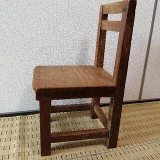 子供用　椅子の画像
