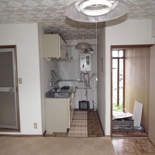 ワンルーム　アパート　格安物件　家賃１万円！　紋別市落石町５丁目　ハイツハツミ　　敷金/礼金無　前家賃１っか月　駐車１台可　 - 賃貸（マンション/一戸建て）