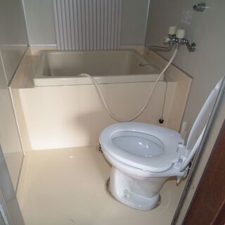 ワンルーム　アパート　格安物件　家賃１万円！　紋別市落石町５丁目　ハイツハツミ　　敷金/礼金無　前家賃１っか月　駐車１台可　 − 北海道