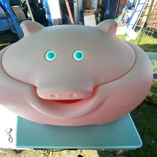 ブタ モノ入れ 