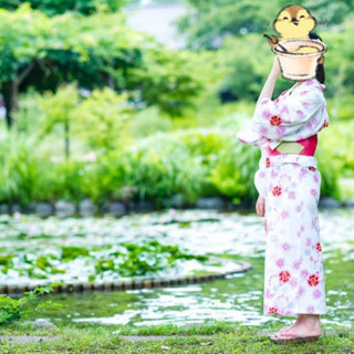 白 ピンク 花柄の可愛い浴衣