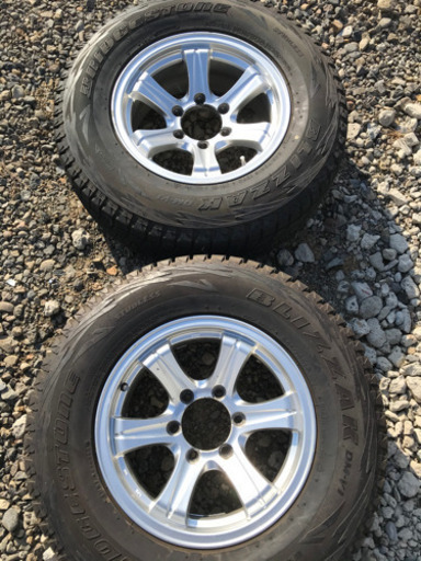 ★245/70R16タイヤアルミセット★