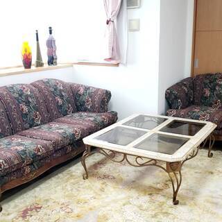 ヨーロッパ製、ねこ足2人掛けソファー　アンティーク風