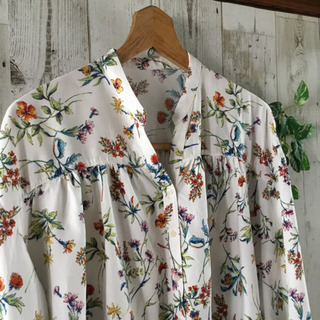 グローバルワーク/花柄ブラウスの画像