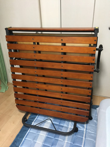 折り畳み式シングルベッド
