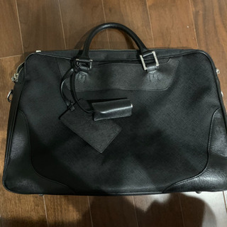 ペッレモルビダ　本革！激安！