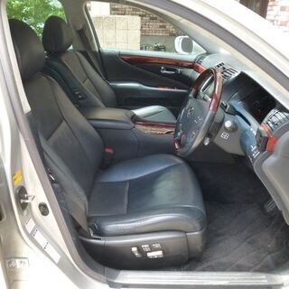 検査4年7月LS600h iパッケージ プリクラッシュセーフティ/マークレビンソン/サンルーフ/HDDナビ/バックカメラ/ブラックレザー/寒冷地仕様/ETCの画像