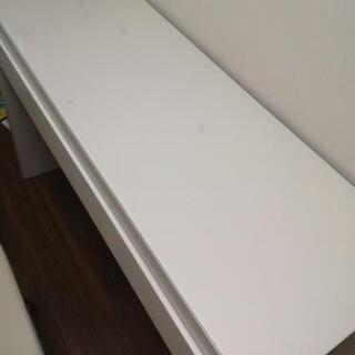 イケア　MALM ドレッシングテーブル（美品）

の画像