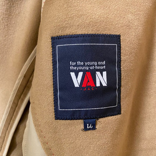 最終値下げ！美品！VAN JACKET ジャケット　ブレザー　三つボタンの画像