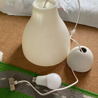 IKEA ペンダントランプ　メロディ　電球付き