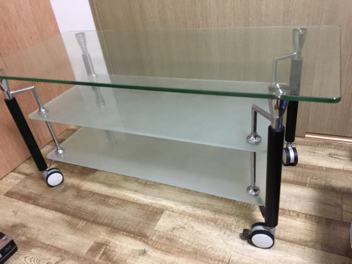 ガラス制 テレビ台