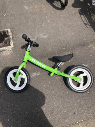 旭川市　キックバイク　自転車　子供用