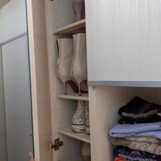 ミラー付きシューズボックスの画像