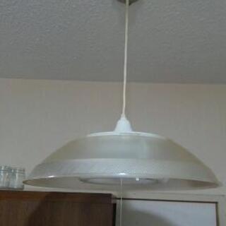【ジャンク】部屋用の照明器具さしあげます【無料】