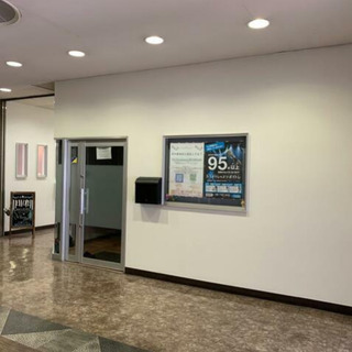 ★貸店舗・事務所★堺市駅１分　２階５６．１１㎡　角立地　商店街通り　人通り多数 - レンタルオフィス