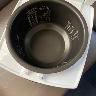 炊飯器の画像