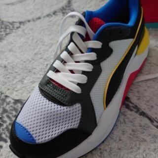 プーマスニーカーの画像