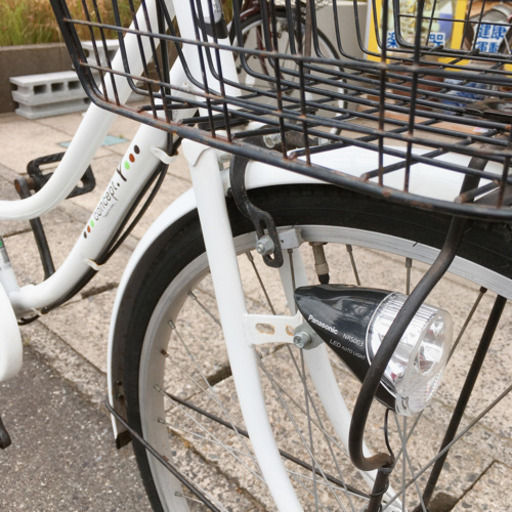 自転車✨Panasonic✨6段階ギア付き✨通勤・通学にオススメ✨26インチ✨白✨鍵ありタイプ✨中古品・防犯登録当店でかけれます?