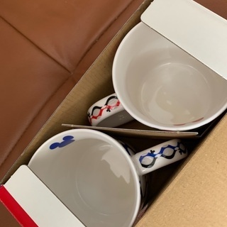 陶器製ペアマグカップの画像