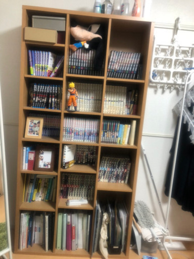 ニトリ　本棚（まんが500冊以上収納可）※写真の漫画は含みません