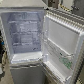 三菱冷凍冷蔵庫 MR-P15Y-S 146L 2ドア 2015年製 Amazon.co.jp: 三菱 146L 2ドア冷蔵庫（ピュアシルバー