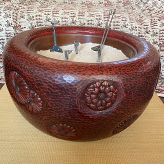 鎌倉彫り　大型火鉢　の画像