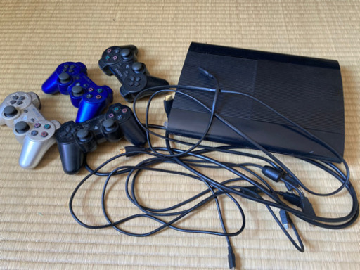 PS3とゲーム３本セットです